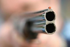 pistol-penembakan