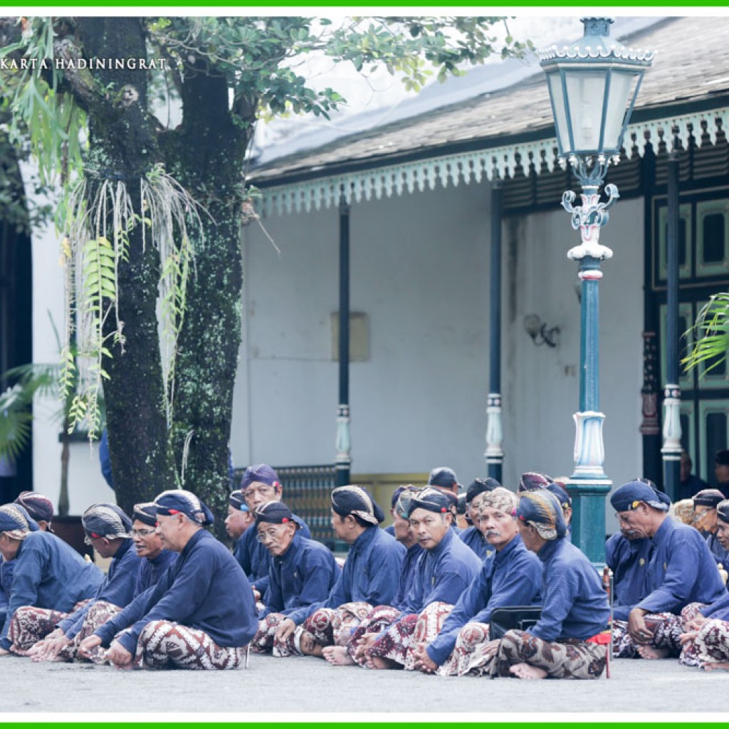 abdi-dalem-kraton-yogyakarta