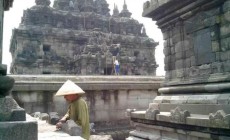 Dunia Perhatikan Penanganan Kerusakan Candi Prambanan