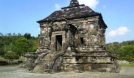 Permalink to Candi Banyunibo Jogja
