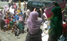 Anak Anak Ucapkan Selamat Ultah Untuk Kota Jogja