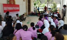 Permalink to Buruh Gendong Pasar Geruduk DPRD DIY