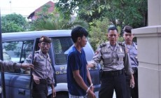 Pencuri Pakai Ajian Telanjang, Tertangkap saat Ngumpet di Loteng